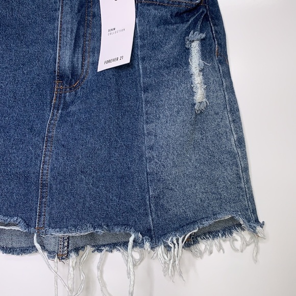 NWT FOREVER 21 Denim Blue Ripped Raw Hem Skirt - Picture 3 of 8